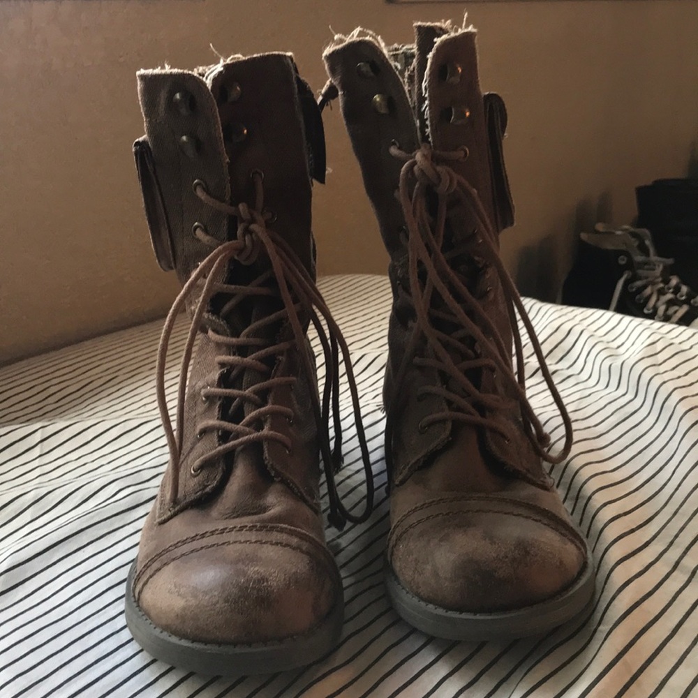 roxy combat boots